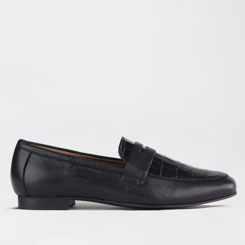 Penny Loafer in Black - 12587