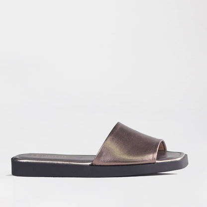 Froggie Shoes Shoes 3 / Lead Metallic / 12865 Flat Mule