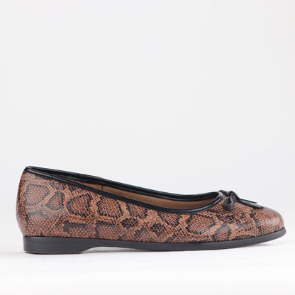 Froggie Shoes Shoes 3 / Saddle / 12672 Flat Pump with Bow in Saddle - 12672