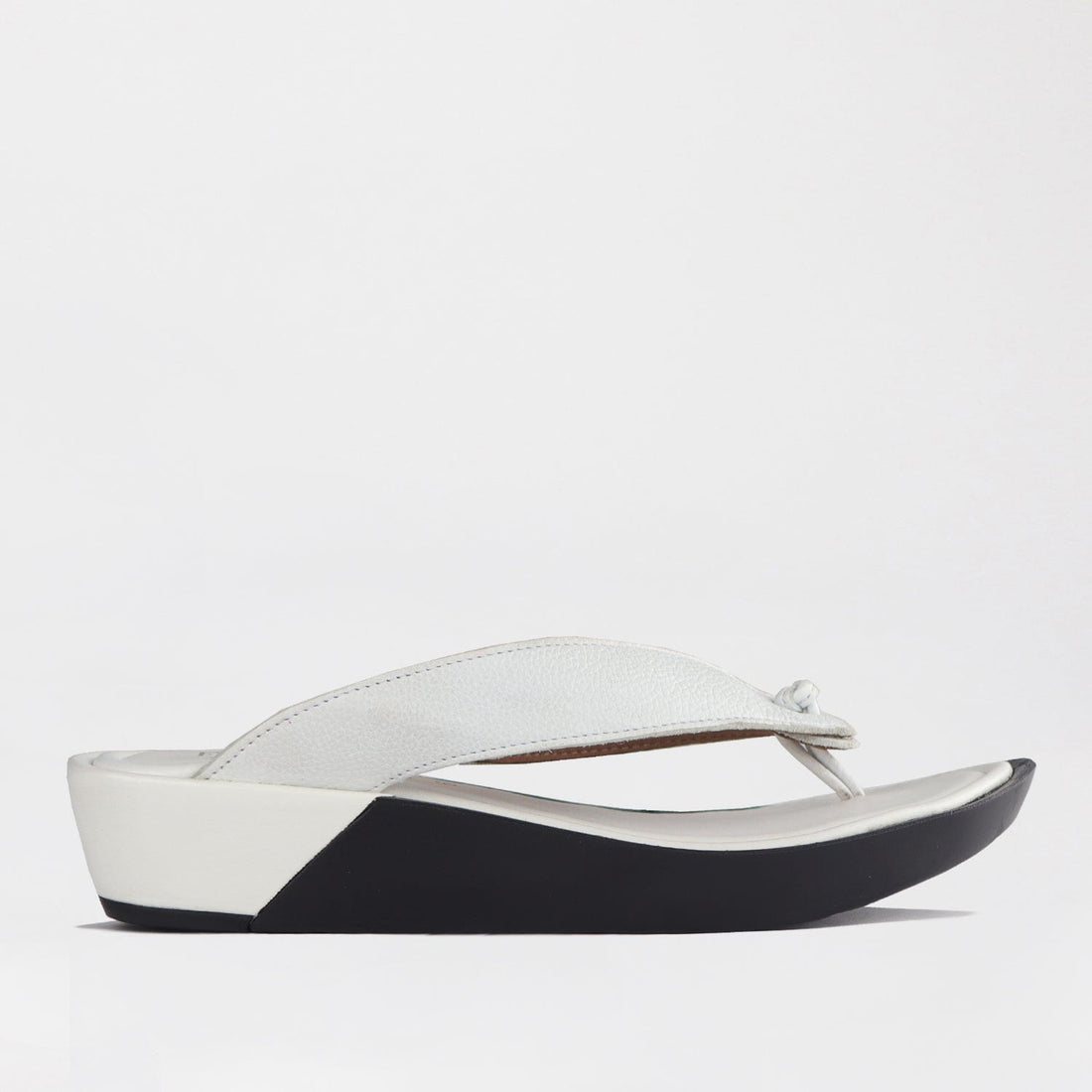 Froggie Shoes Shoes 3 / White / 10737 Rox Thong Sandal in White - 10737