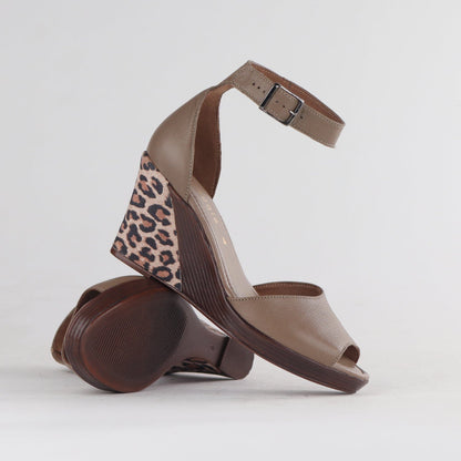 Froggie Shoes Shoes Ankle Strap Wedge Sandal in Stone Multi- 12422