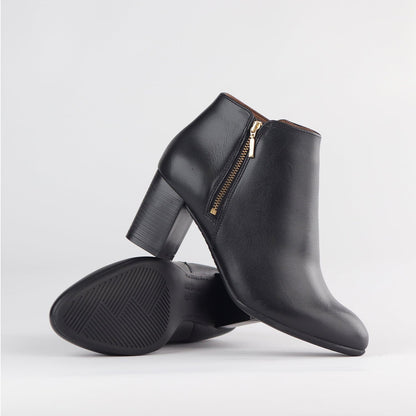 Froggie Shoes Shoes Block Heel Ankle Boot with zip in Black - 12767