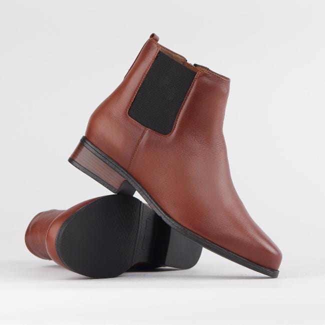Froggie Shoes Shoes Chelsea Ankle Boots in Chestnut - 12603