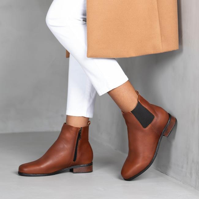 Froggie Shoes Shoes Chelsea Ankle Boots in Chestnut - 12603