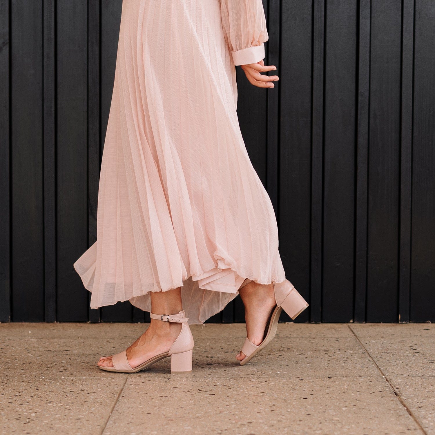 Froggie Shoes Shoes Closed back ankle strap sandal in Blush - 11879