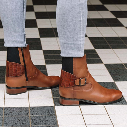 Froggie Shoes Shoes Flat Ankle Boot with Elastic in Chestnut - 12605