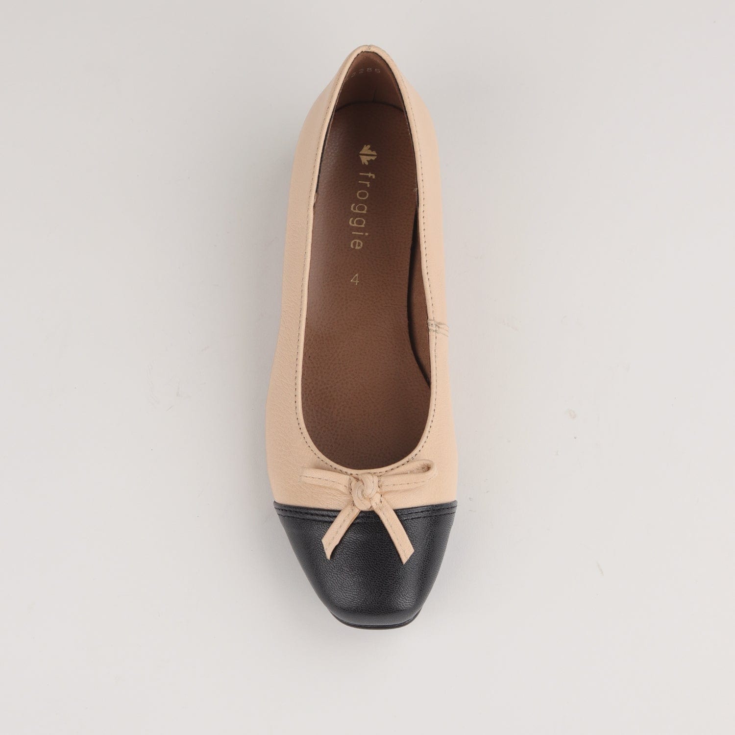 Froggie Shoes Shoes Flat Pump with Bow in Cream Multi - 12586