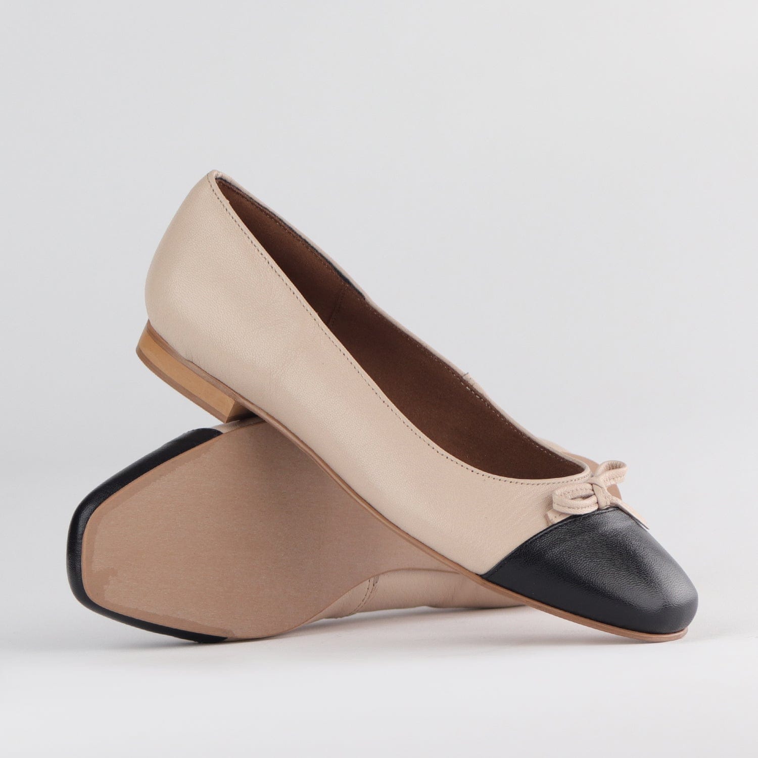 Froggie Shoes Shoes Flat Pump with Bow in Ivory Multi - 12826