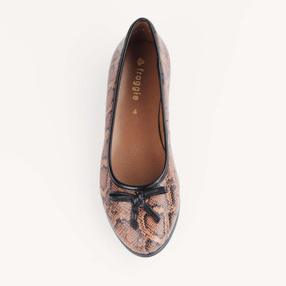 Froggie Shoes Shoes Flat Pump with Bow in Saddle - 12672