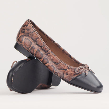 Froggie Shoes Shoes Flat Pump with Bow in Saddle Multi - 12586