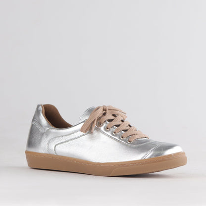 Froggie Sneakers, Leather Sneakers, Lace-up Sneakers - silver