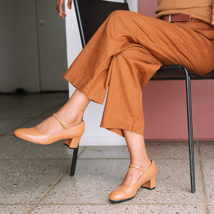 Froggie Shoes Shoes Mary Jane With Block Heel in Tan - 13020