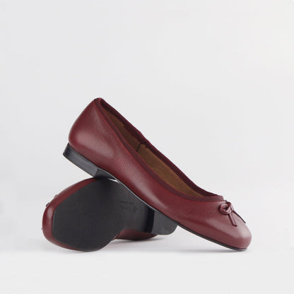 Froggie Shoes Shoes Soft Square Toe Ballerina Flat Pump with Bow in Burgundy Multi- 12796