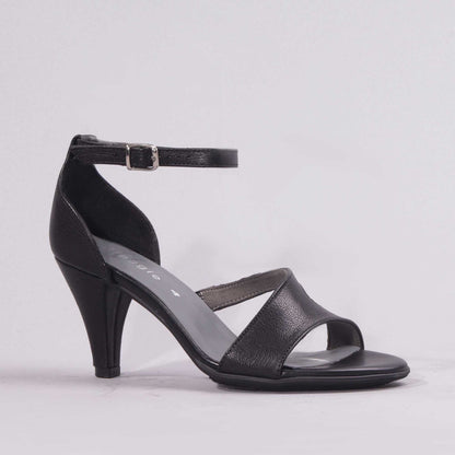 Froggie Shoes Shoes Strappy High Heel in Black - 12566
