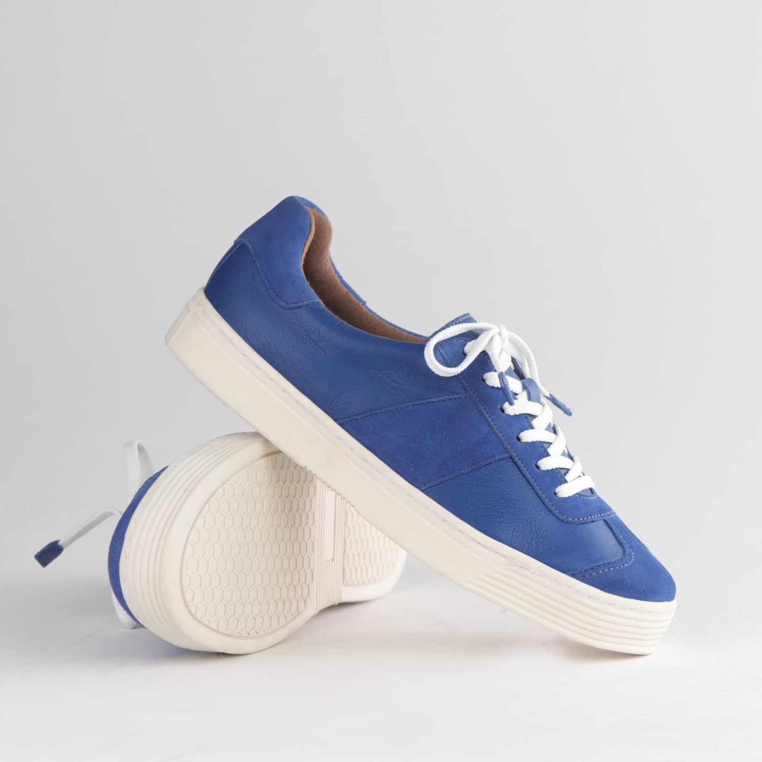 Froggie Shoes Sneakers Retro Lace-up Sneaker