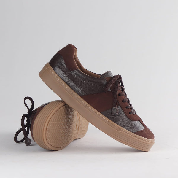 Froggie Shoes Women’s Retro Lace-up Sneaker-Brown Leather and Suede  -13036 - pair