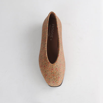 Women’s Froggie Flat Pump 13004 in floral leather featuring lightweight comfort, flexible sole and elegant everyday fashion design.