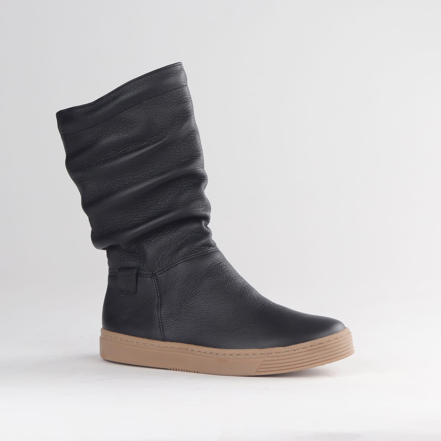 Black leather women’s mid-calf ruched boots by Froggie with slouch-style detailing, durable outsole and easy everyday wear fit-style 12986.