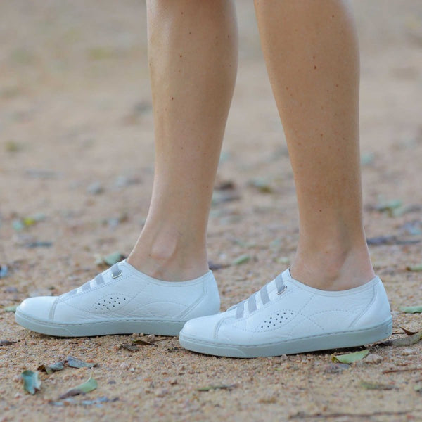 Elasticated Sneaker with Removable Footbed in White - 10552