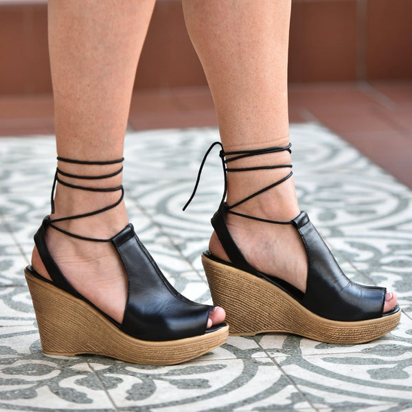 Froggie Lace-up Wedge in Black