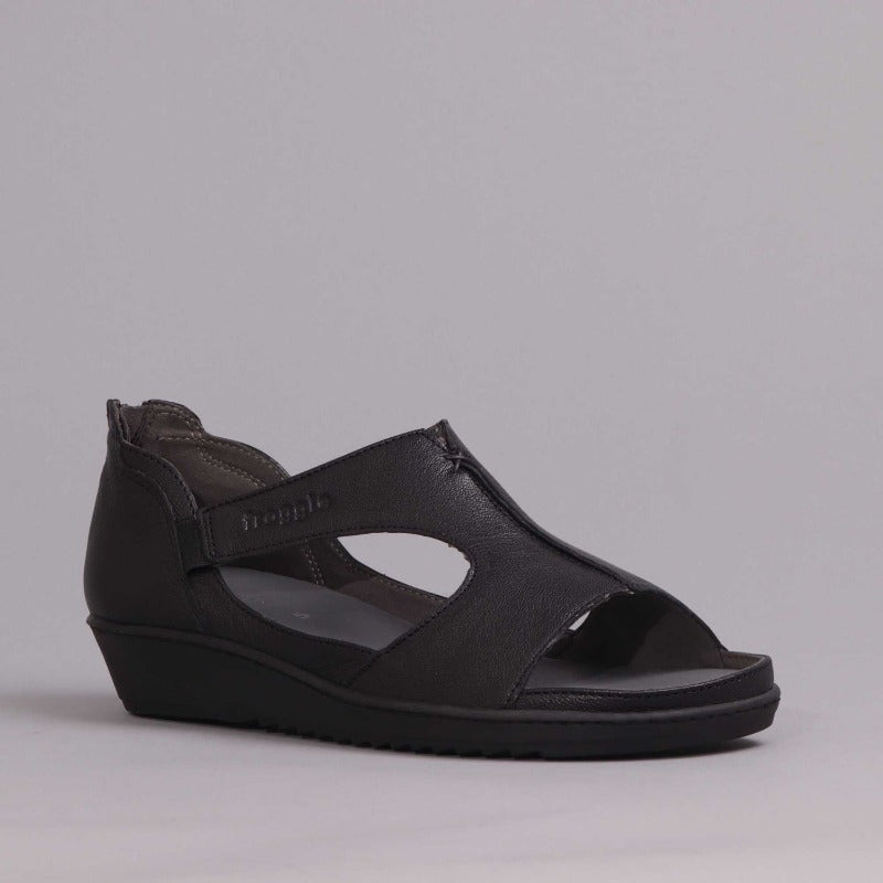 T-bar Sandal with Removable Footbed in Black