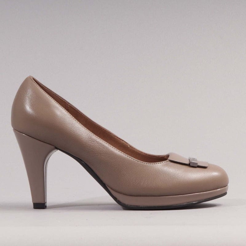 High Heel Court Shoe in Stone