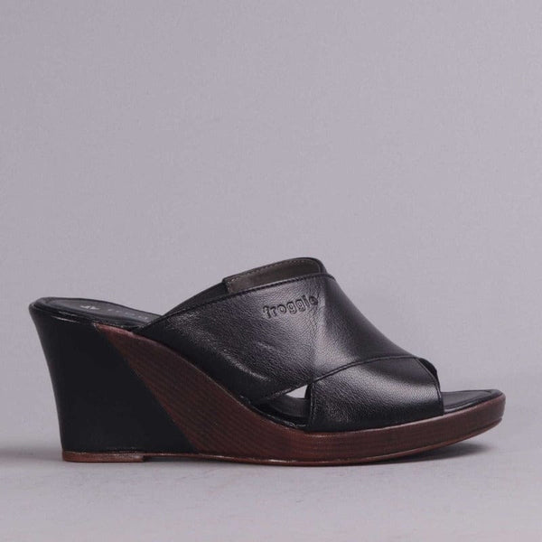 Slip-on Wedge in Black - 12287