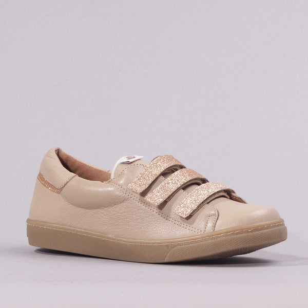 Sneaker with Removable Footbed in Ice -12383
