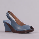 Froggie Wedge Slingback in Manager
