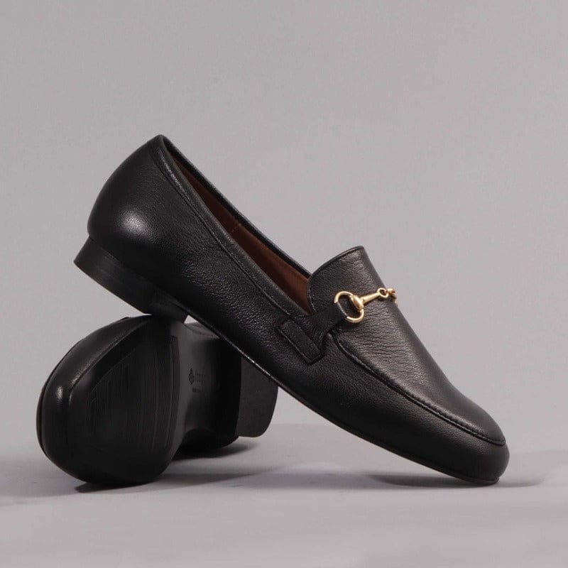 Closed Shoe with the Gold Trim in Black