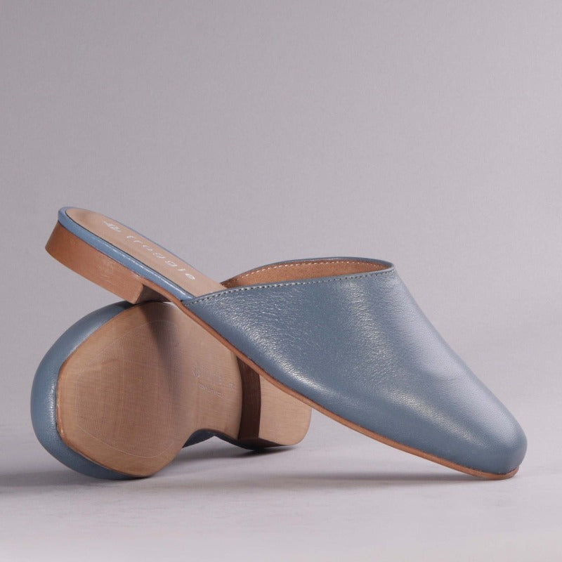 Slip-on Mule in Manager