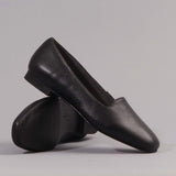 Slipper Cut Pump in Black