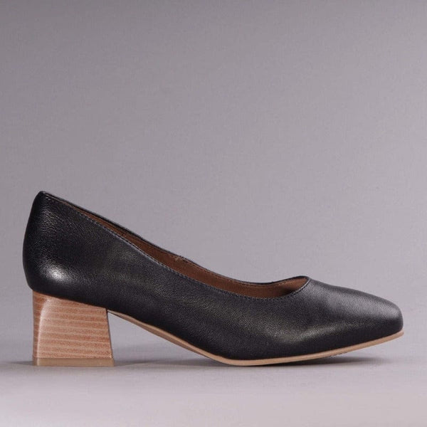 Block Heel Court Shoe in Black