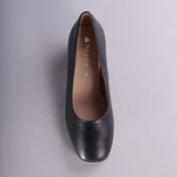 Block Heel Court Shoe in Black