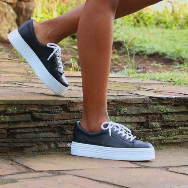 Froggie Shoes Shoes Platform Sneaker in Black - 12025